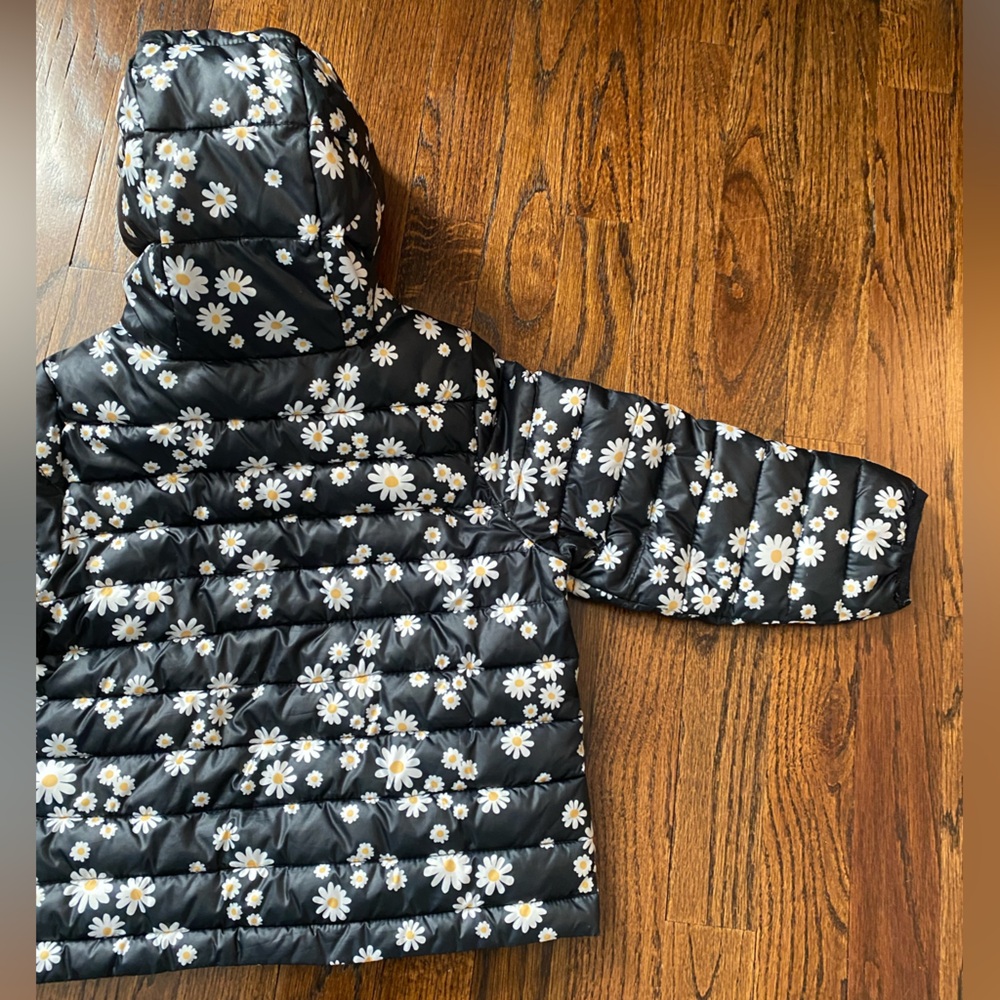 toddler girls hooded jacket size 3T Lightweight “packable” daisy floral print - Picture 11 of 15